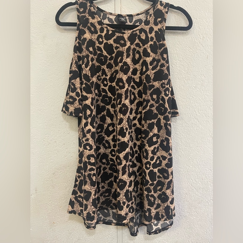 Lildy - cold shoulder tunic blouse